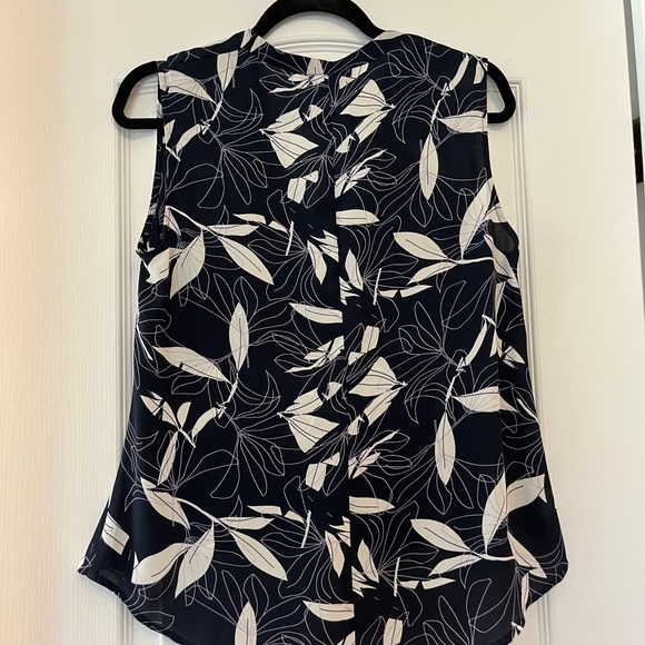 Banana Republic Sleeveless Blouse - Picture 2 of 5